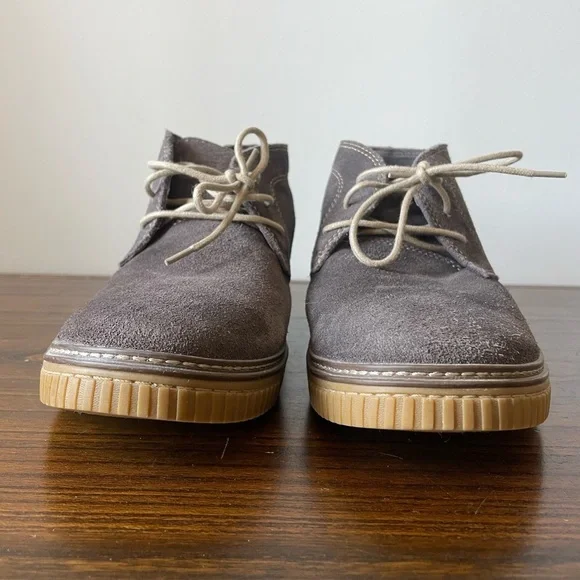 Johnston & Murphy, 11.5, mens gray suede lace up chukka boot like new condition - Picture 3 of 11